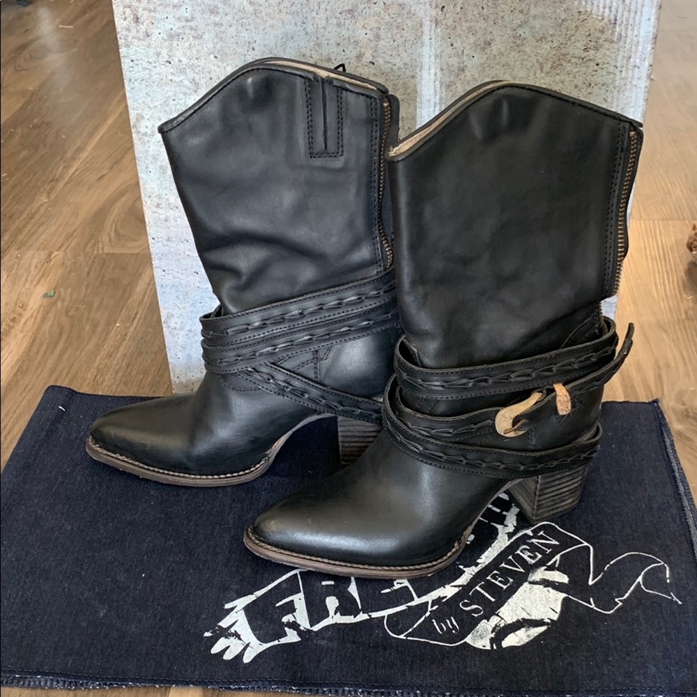 Freebird by Steven Black Heeled Boots with Mid-Calf Height and Pointed Toe
